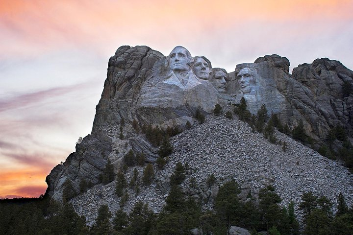 Premiere Private Black Hills Tour: Mt Rushmore, Crazy Horse & Custer State Park - Photo 1 of 11